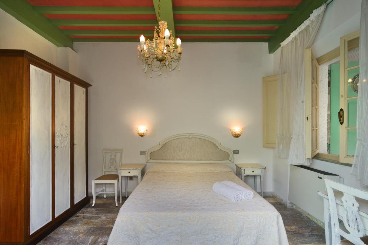 Hotel Poseidon مارينا دي بييتراسانْت المظهر الخارجي الصورة